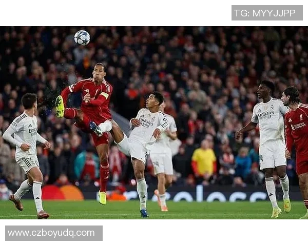 冲突升级!范戴克与教练发生激烈争执